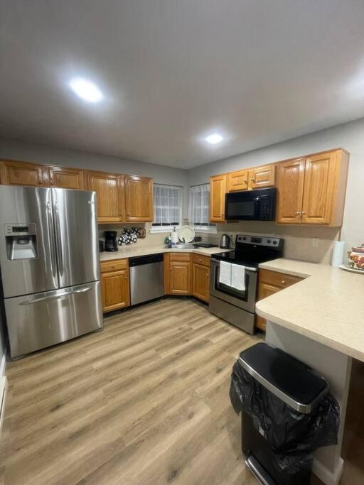 Quiet Private House W Hot Tub/Fire Pit/Games Villa Blakeslee Екстериор снимка